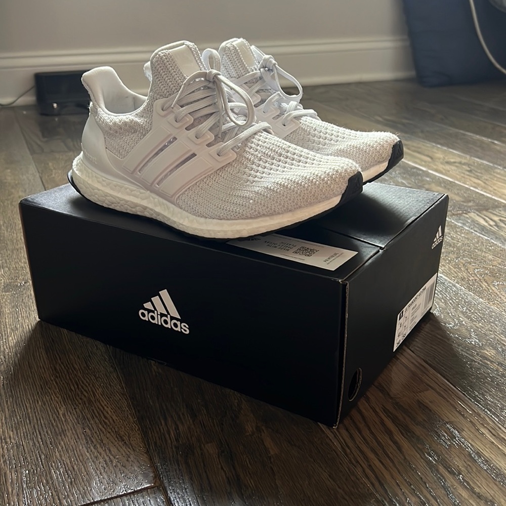 Practically New adidas Ultra Boost 4.0 DNA